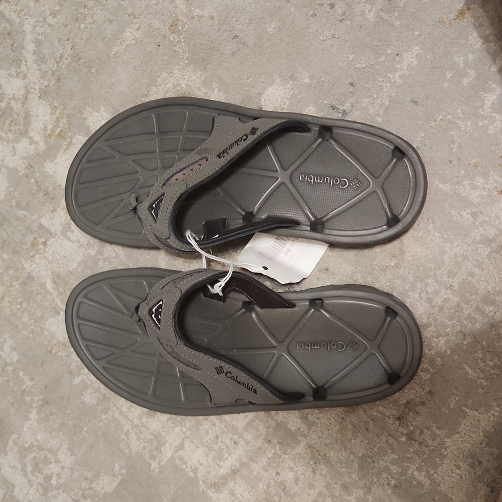 Columbia flip flops